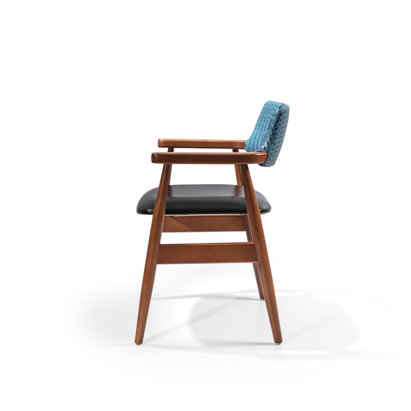 Kamsan Sandalye İnegöl Bursa Mobilya– Sandalye, Masa ve Oturma Grupları Üretimi