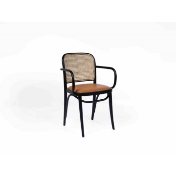 Pilsen Ahşap Sandalye